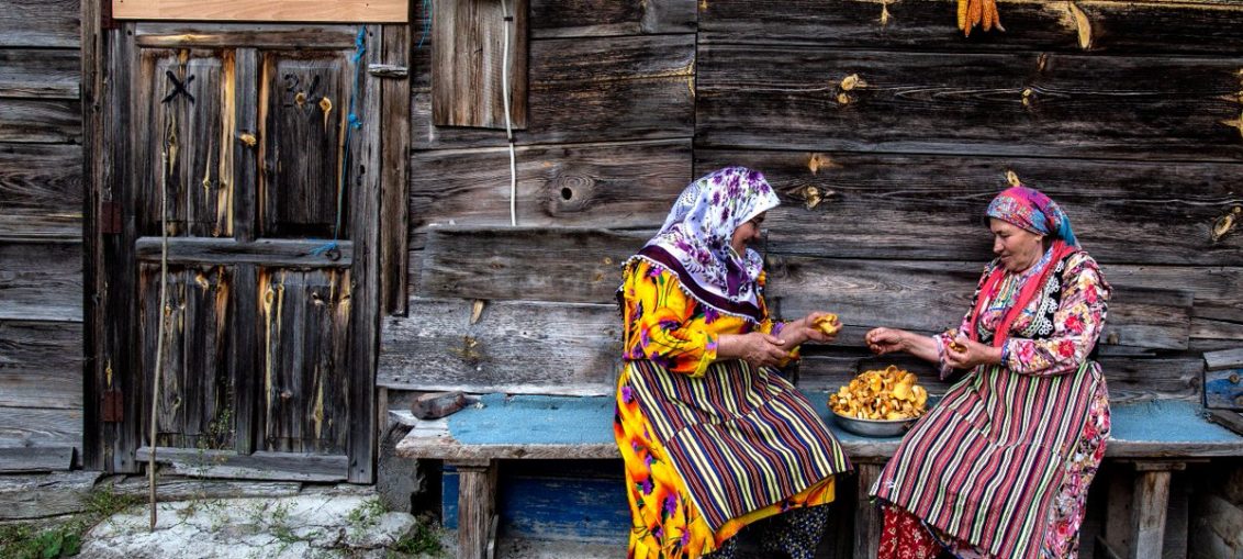 Bir Tencere Bir Komşu
